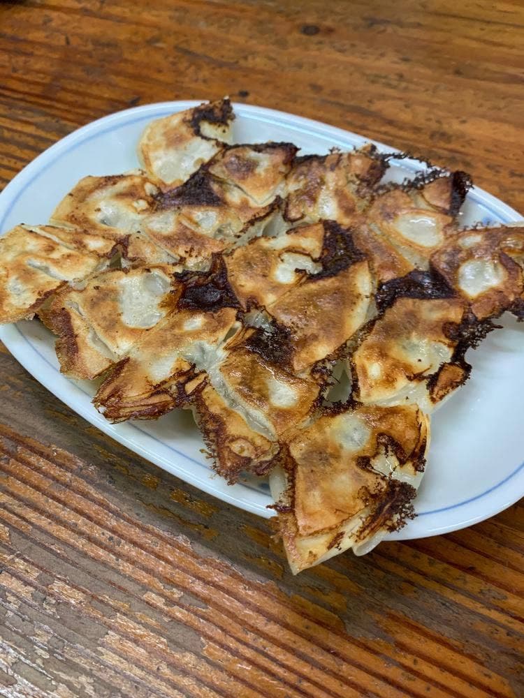 餃子の店 うさぎ