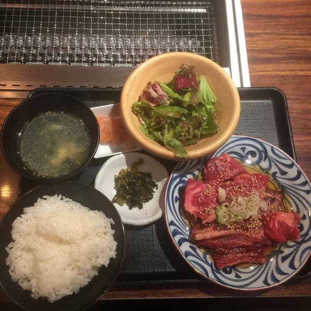 焼肉やまや 梅田店 - サブ画像1