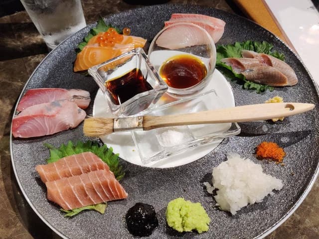 新鮮魚と全国の旨い酒が楽しめるモダン酒場 KANPAI - サブ画像2
