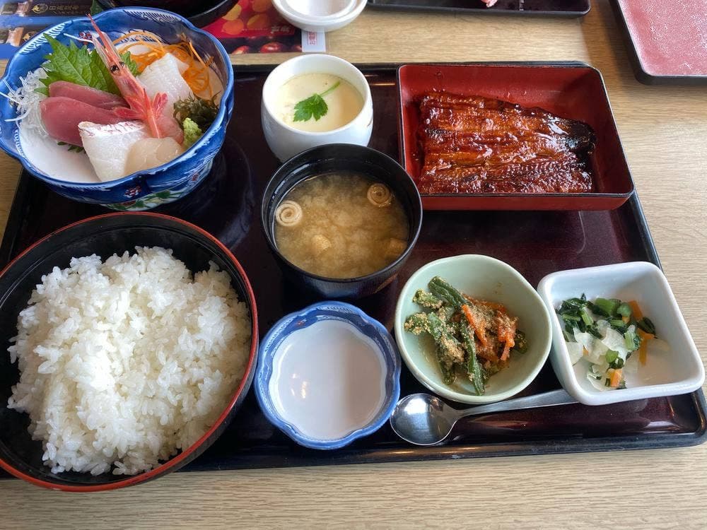 とんでん 白幡店
