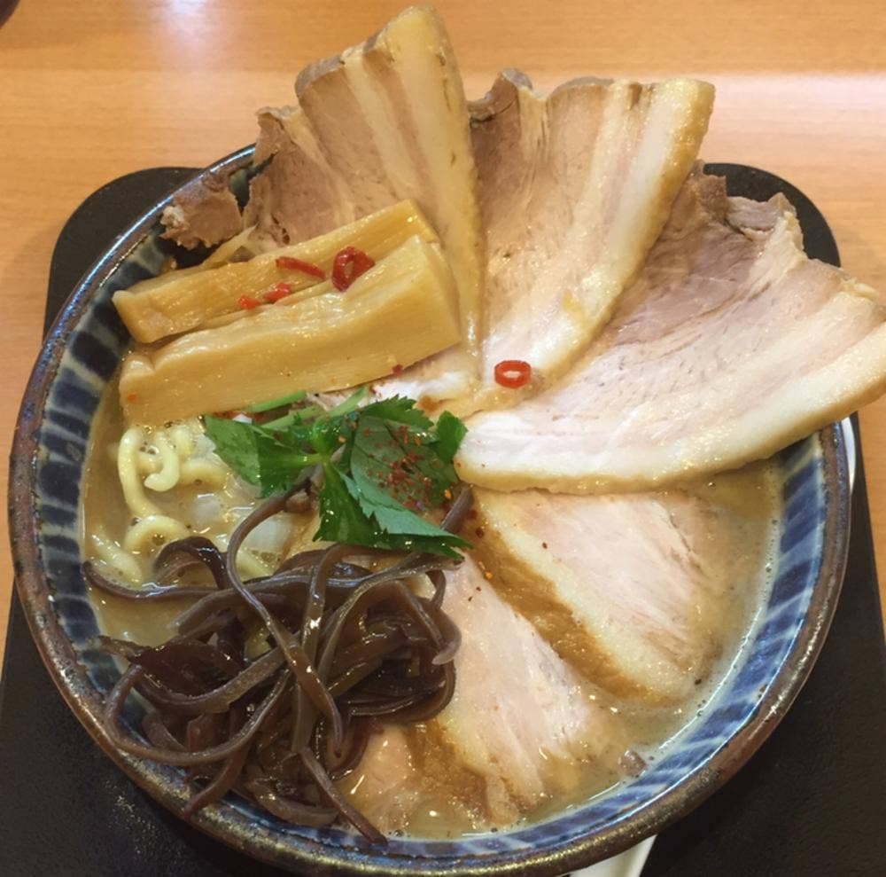 にぼし中華 廣はし