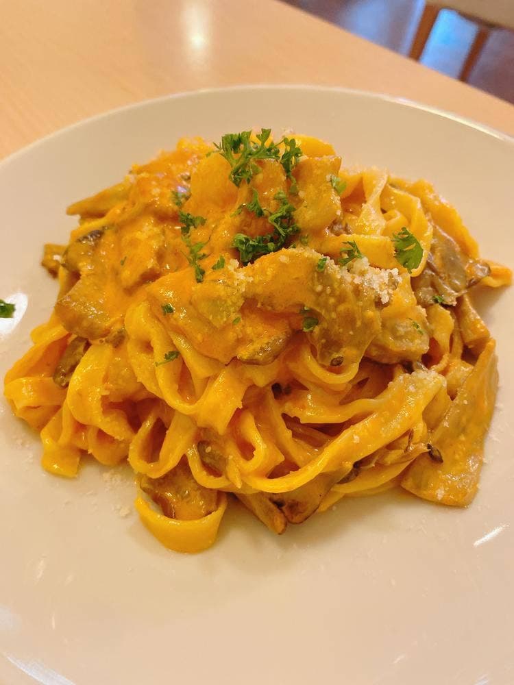 レストラン CALMA