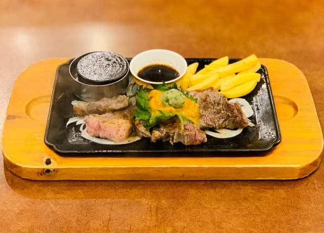 ヴィクトリア 直火焼グリルレストラン 函館店 - サブ画像2