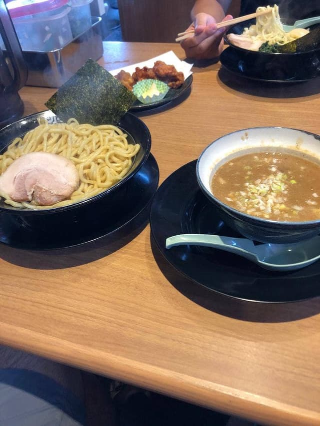 横浜家系ラーメン 町田商店 春日井店 - サブ画像3