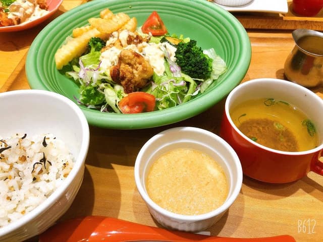 おぼんdeごはん 三井アウトレットパーク 木更津店 - サブ画像1