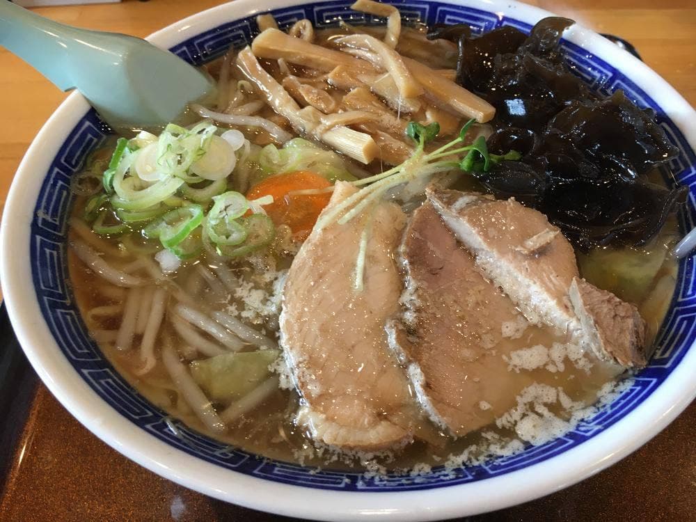 山大前やまとや