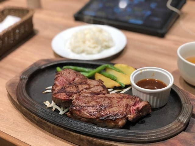 デンバープレミアム 三宮オーパ2店 - サブ画像3