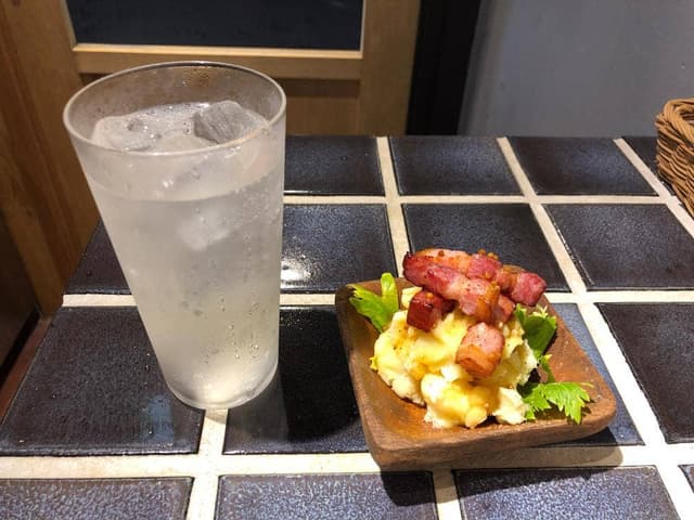 北新地ぎょうざ家 バル - サブ画像2