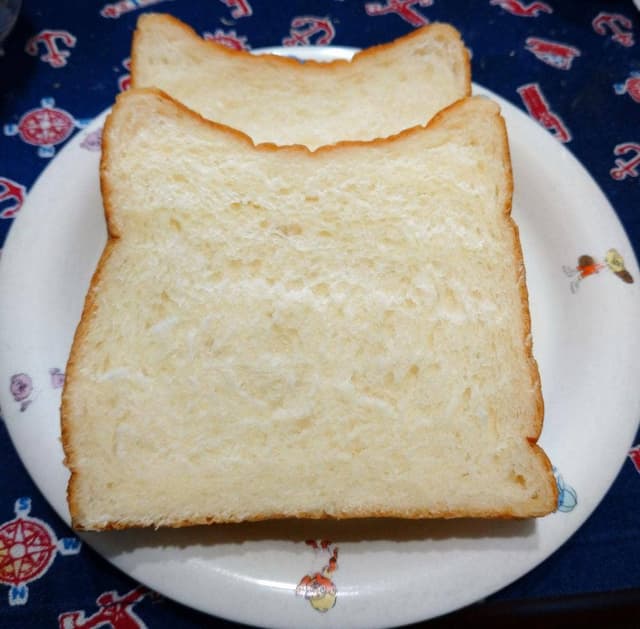 高級食パン専門店 生とサザンと完熟ボディ - サブ画像2