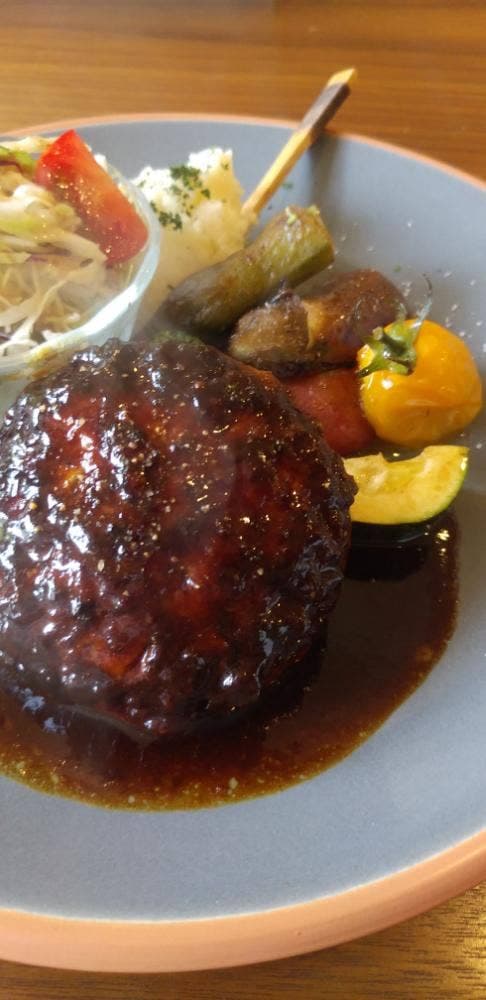 洋食とワイン ビストロ バター