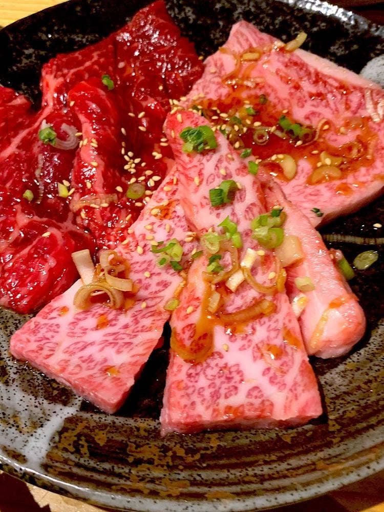 炭火焼肉ホルモン いこら