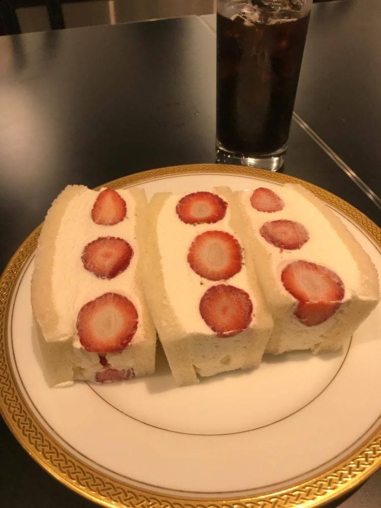 fruit dining 8010 パセオ店