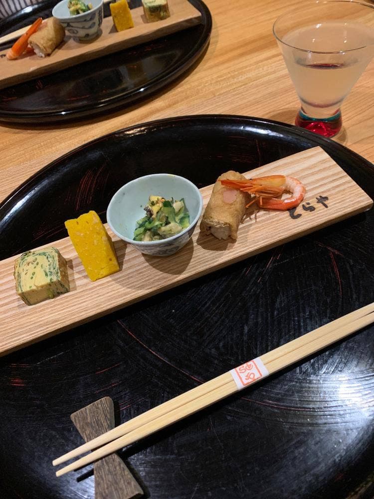 うなぎと季節料理とらや