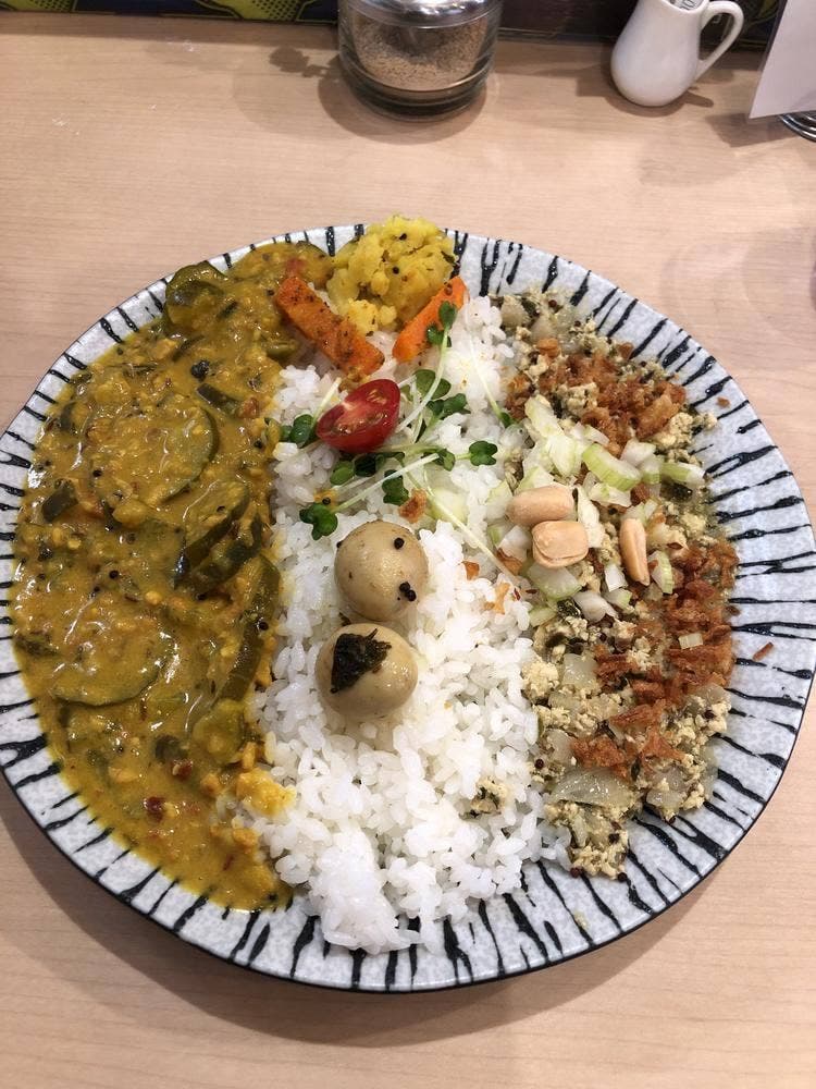 Cafe & Spice リズモ