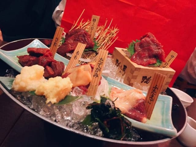 馬肉バル 跳ね馬 池袋東口店 - サブ画像1