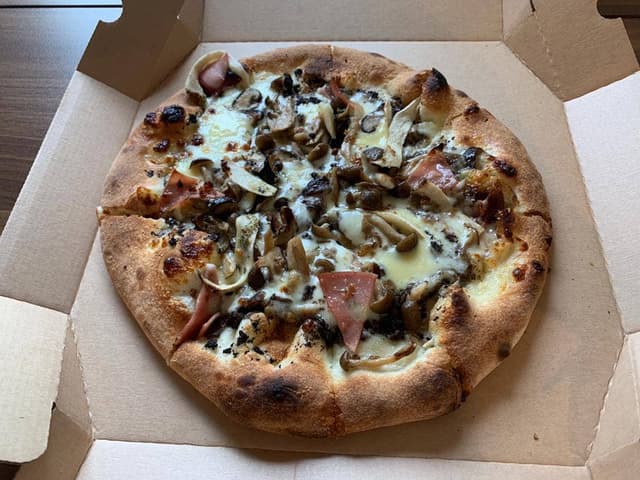 ピザショップ マンドリアーノ ニセコ高橋牧場 - サブ画像2