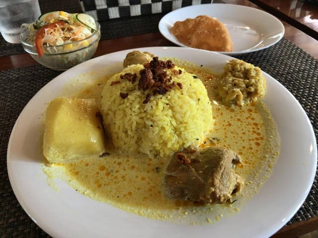 オスアシリ アーユルヴェーダ ダイニング サロン - サブ画像3