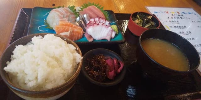 魚〇本店 新橋産直飲食街店 - サブ画像1