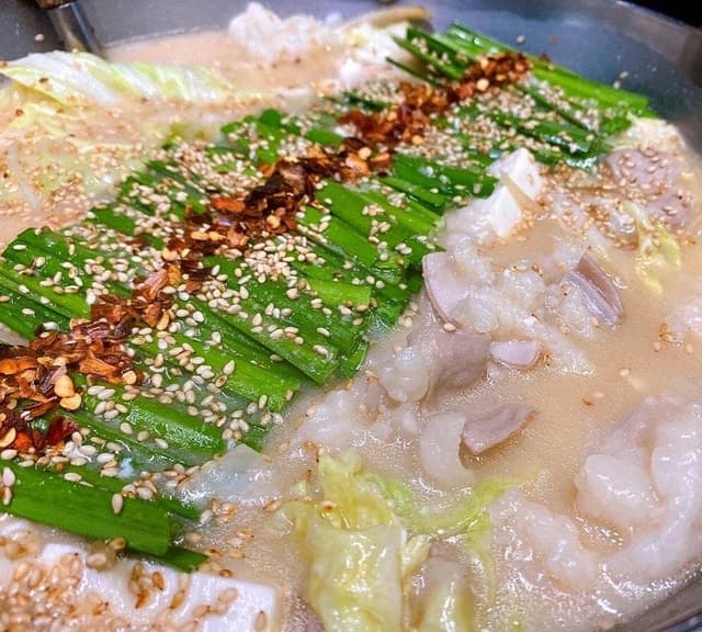 牛もつ鍋専門店 やま本 - サブ画像1