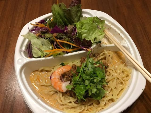 すする担担麺 学芸大学店 - サブ画像3