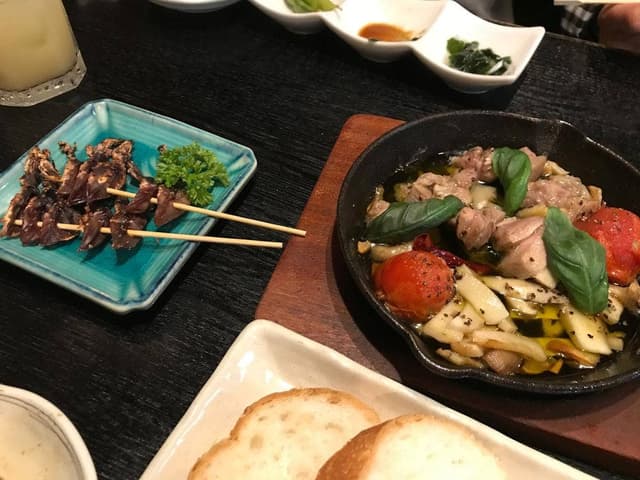 鳥鳥 学園前店 - サブ画像2