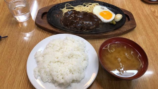 ハンバーグハウス - サブ画像1
