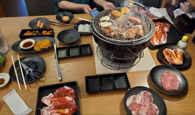 国産牛焼肉食べ放題 肉匠坂井 名古屋港店 - サブ画像1