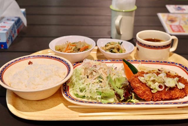 食堂Cafe GS 名和店 - サブ画像1