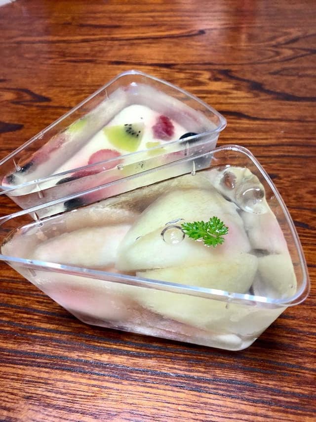フルーツピークス アルティザン エキュート日暮里店 - サブ画像3