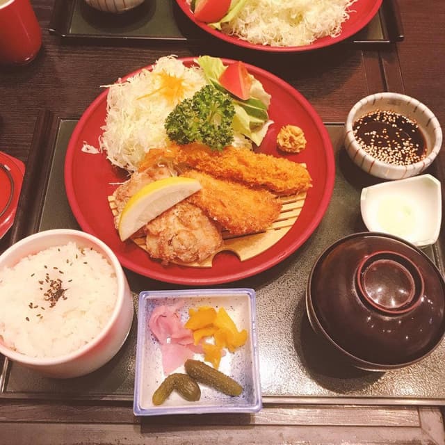 登利平 イオンモール高崎店 - サブ画像1