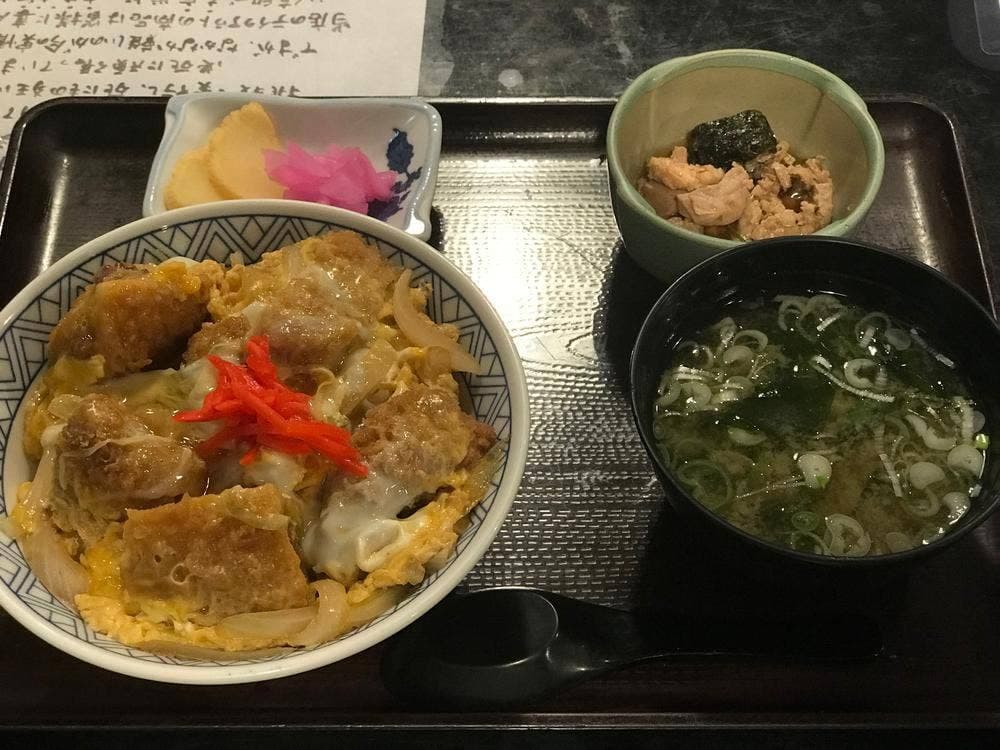 食事処 なべや