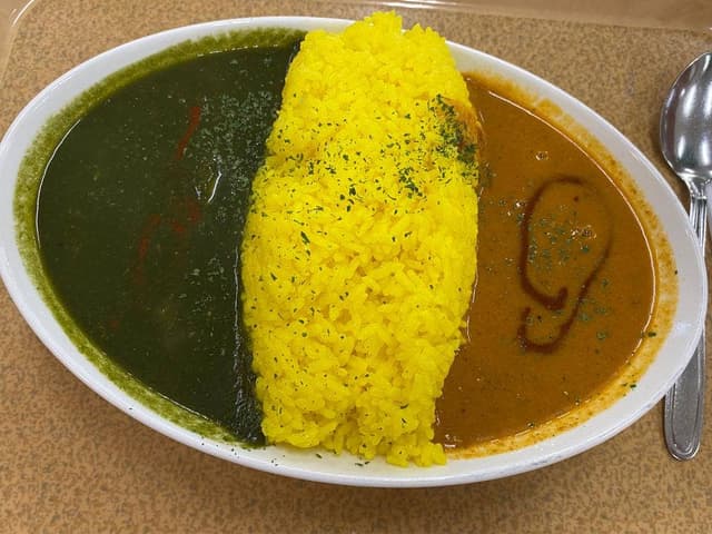 ロイヤルカリー 三郷店 - サブ画像3