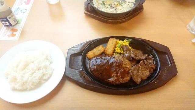 ガスト 川口石神店 - サブ画像1