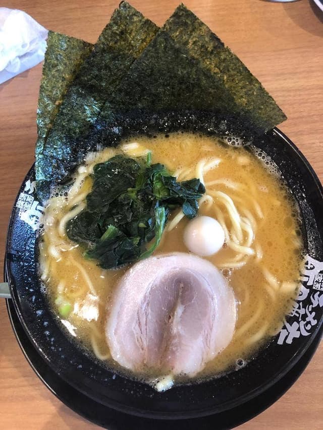横浜家系ラーメン 町田商店 所沢店 - サブ画像1