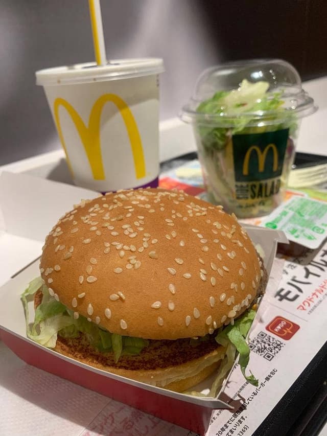 マクドナルド 西新宿駅前店 - サブ画像1