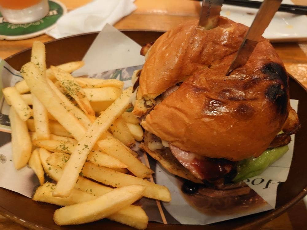 溶岩ダイニング brave