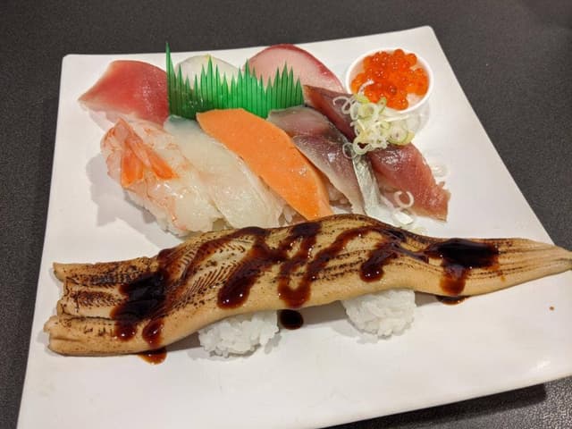 おしどり寿司 岡崎稲熊店 - サブ画像1