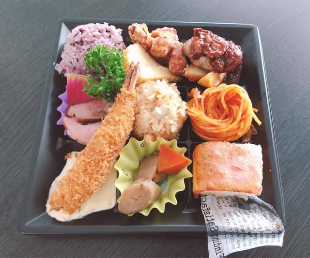 Lunch&Dining Spain - サブ画像3