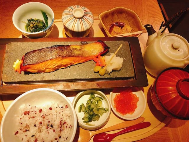 ニホンの食卓 つくみ 横浜高島屋店 - サブ画像1