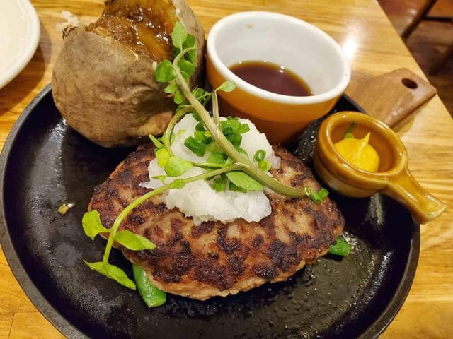 つばめグリル 錦糸町テルミナ2店 - サブ画像3