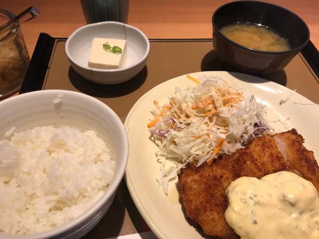 やよい軒 金沢駅西店 - サブ画像2