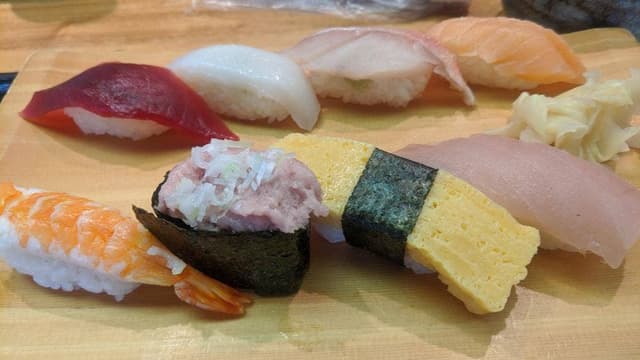 すし屋 銀蔵 鶴川店 - サブ画像3