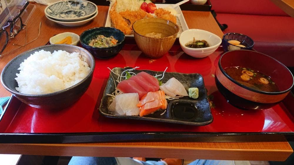 魚屋の家めし まるこ