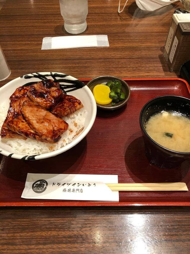 ドライブインいとう 豚丼専門店 豚丼名人 ゲートラウンジ店 新千歳空港 - サブ画像2