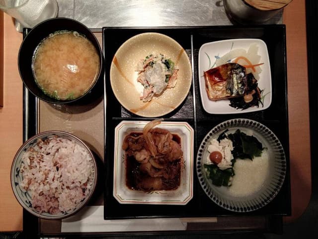 やよい軒 本厚木店 - サブ画像1