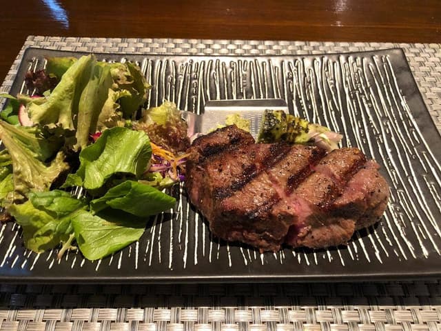 ステーキ茶房はな - サブ画像1