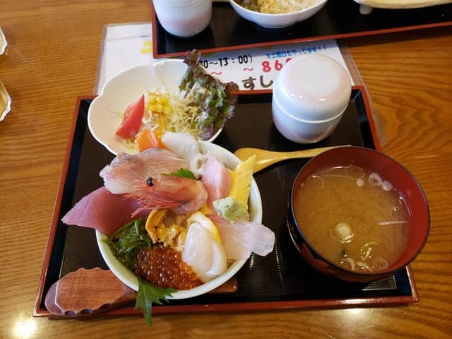 にぎり どってん家 - サブ画像1