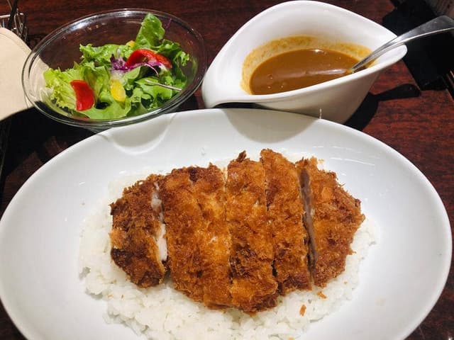 咖喱&カレーパン 天馬 大阪NANBAなんなん店 - サブ画像1