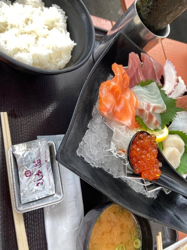 魚太郎 本店 旨いもの屋台