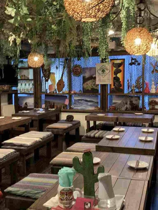 世界一周 旅ダイニング居酒屋PUSHUP 秋葉原駅店 - サブ画像1